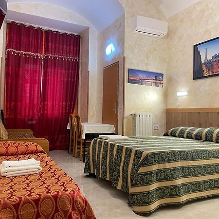 Termini Relex House Hotel โรม ภายนอก รูปภาพ
