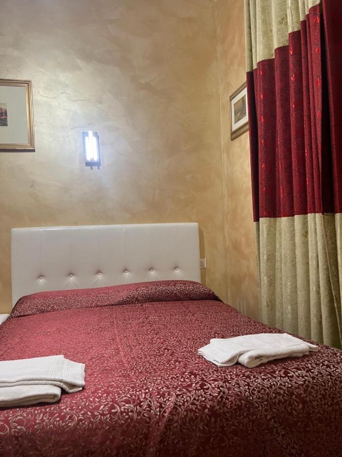 Termini Relex House Hotel โรม ภายนอก รูปภาพ